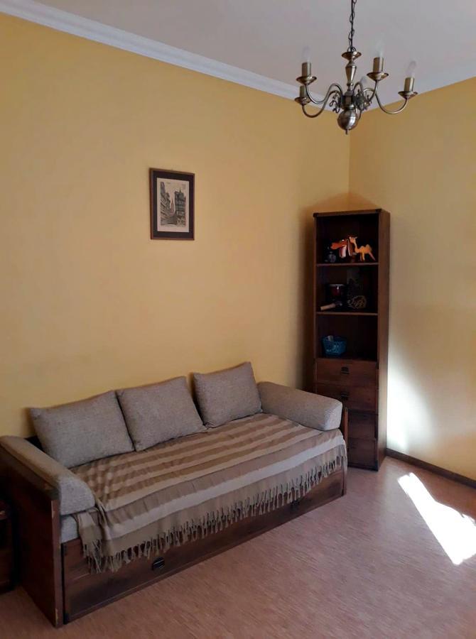 Apartment In The Historical City Center Chernivtsi Exterior photo